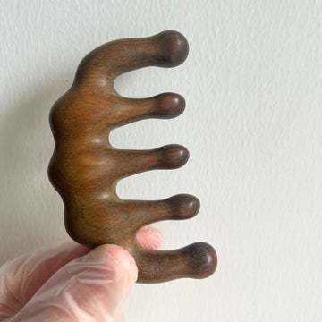 Green Sandalwood Facial & Scalp Massage Comb – Five-Finger Meridian Comb