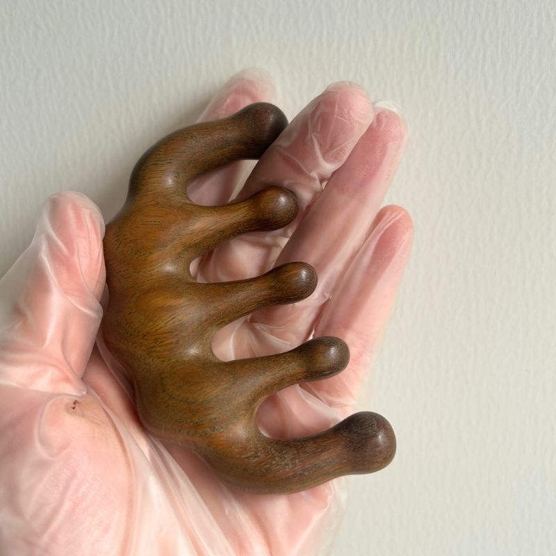 Green Sandalwood Facial & Scalp Massage Comb – Five-Finger Meridian Comb