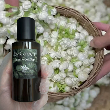 Joy Garden 100% Pure Jasmine Cell Sap Pure Botanical Living Water with fresh jasmine flowers.