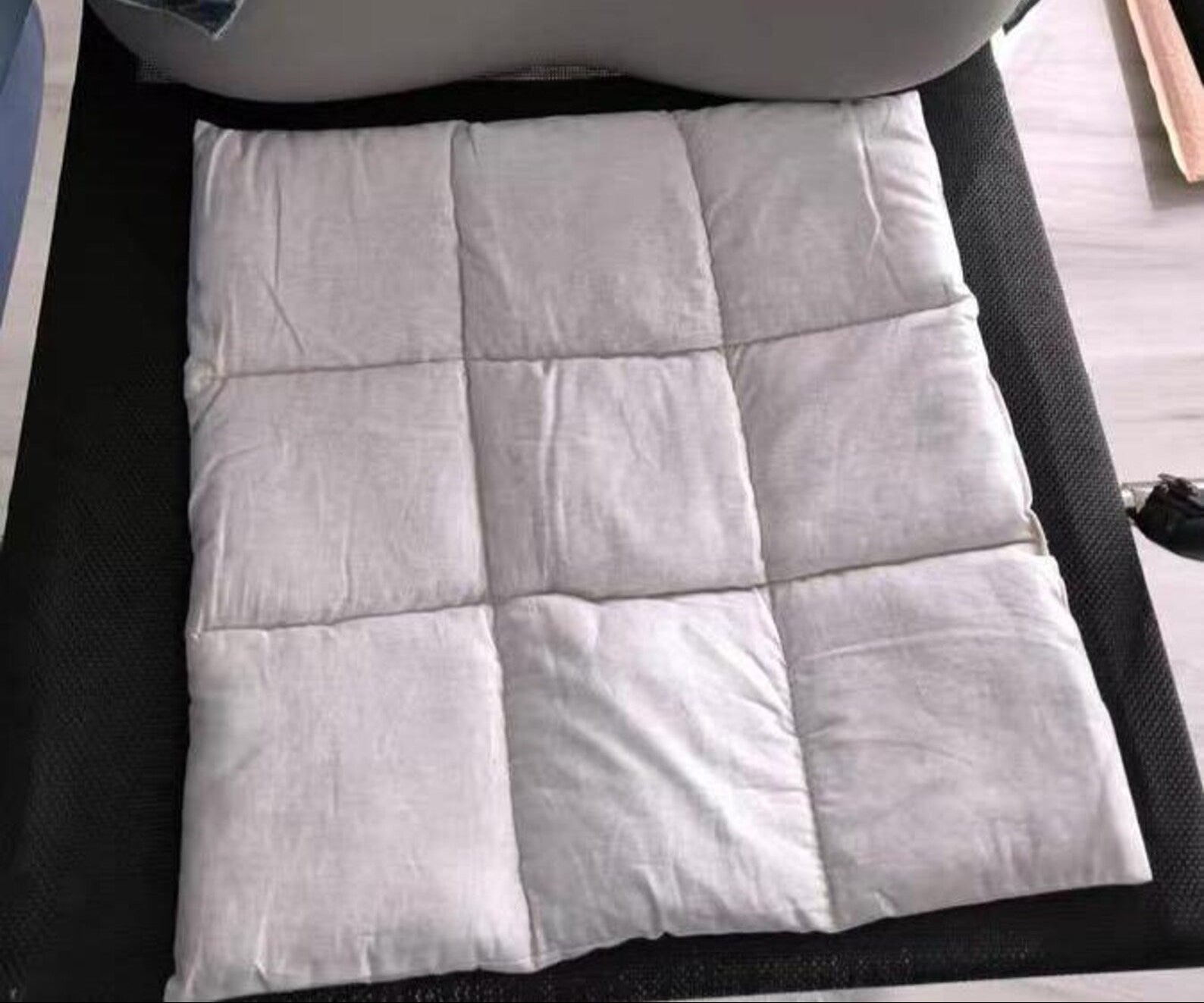 Joy Garden Moxibustion Seat Cushion, Natural Mugwort Moxa Filling, Herbal Warming Support Pad for Office Chair & Home, Breathable Fabric, Handcrafted, Non-Electric, Relieves Cold & Discomfort